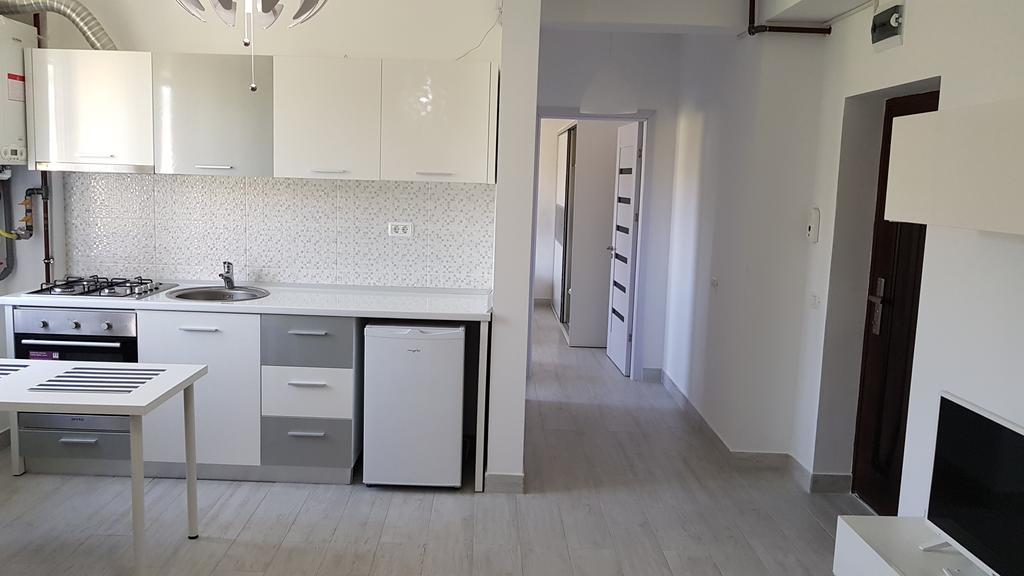 V1 Apartment Constanta Bagian luar foto