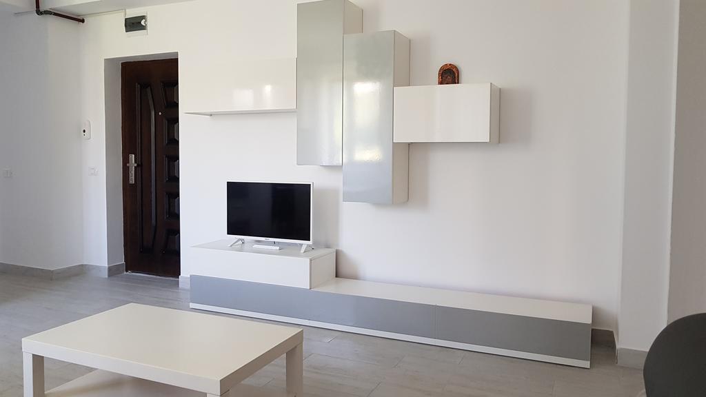 V1 Apartment Constanta Bagian luar foto