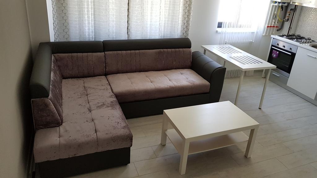 V1 Apartment Constanta Bagian luar foto
